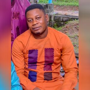 omoyeayo, online dating profile photo