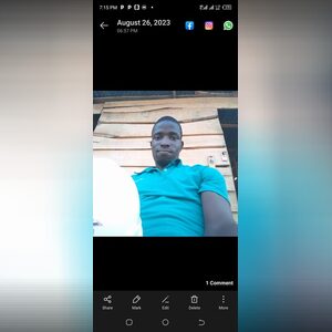 olubayor, online dating profile photo