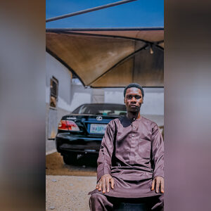 aliyuabb, online dating profile photo