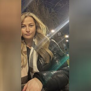 lindaava, online dating profile photo