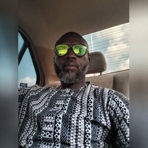 2012bayo, online dating profile photo