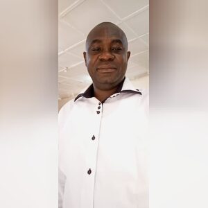 elilove19, online dating profile photo