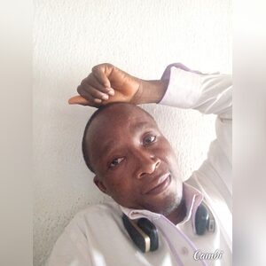 adeyenia, online dating profile photo