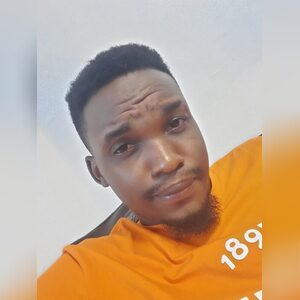 efe2roy, online dating profile photo