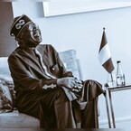 helium, online dating photo