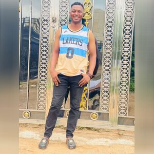 olawlawa, online dating profile photo