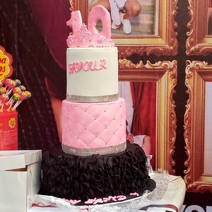 cake, online dating profile photo