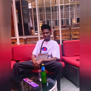 uchemike22, online dating profile photo