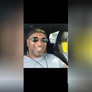 larry_b, online dating profile photo