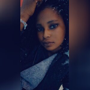adeamoke, online dating profile photo