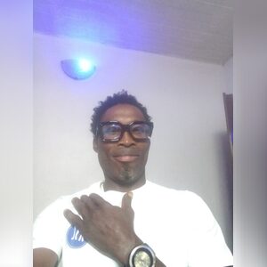 elmow973, online dating profile photo