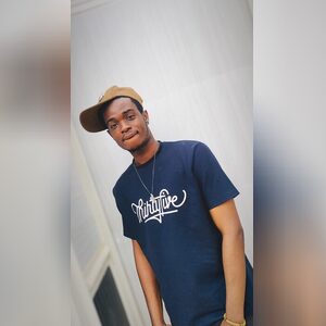 nto, online dating profile photo