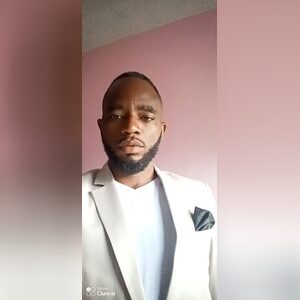 nchamisa, online dating profile photo