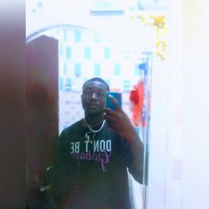 dehumble21, online dating profile photo