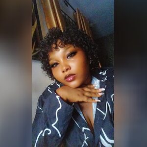 madustel, online dating profile photo