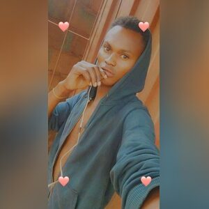 leddy, online dating profile photo