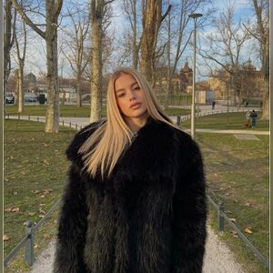 maria231, online dating profile photo