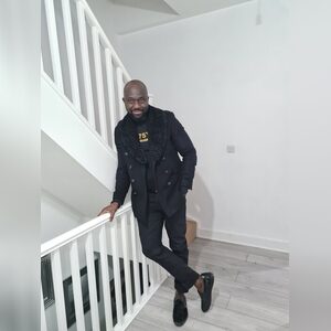 lbalogun, online dating profile photo
