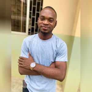 ayandatemi, online dating profile photo