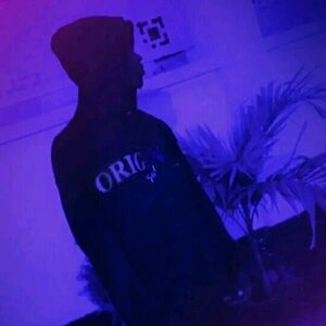 olamiadi, online dating profile photo
