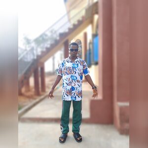 solaluwo, online dating profile photo