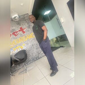 elvisodi, online dating profile photo