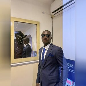 iyiolaslim, online dating profile photo