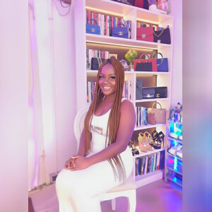 queenzy, online dating profile photo