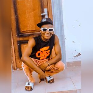 rhymesog, online dating profile photo