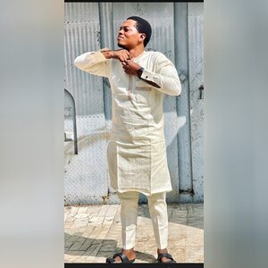 ez_hor_lar, online dating profile photo