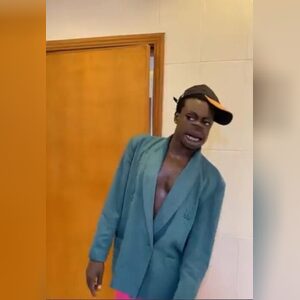 gbobbi, online dating profile photo