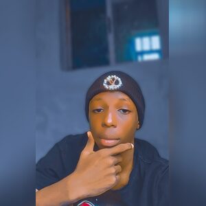 eugonna9, online dating profile photo