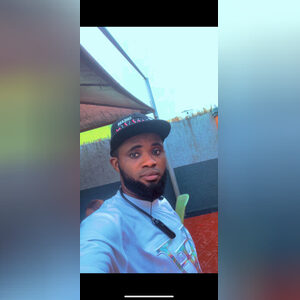 oluwamin, online dating profile photo