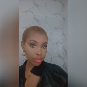 joanroma, online dating profile photo
