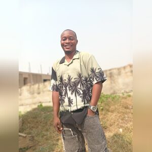 opeymaje, online dating profile photo