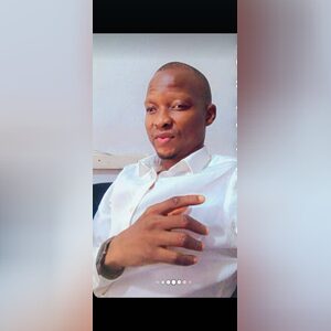 bowale01, online dating profile photo