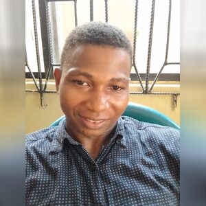 makindei, online dating profile photo