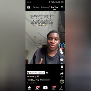 ooluw8, online dating profile photo