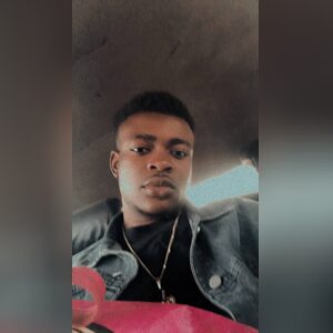 oluwagb01, online dating profile photo