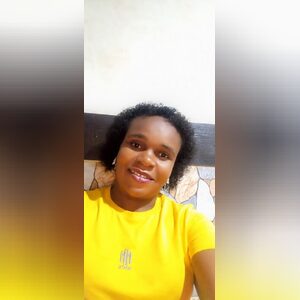 eyerin, online dating profile photo