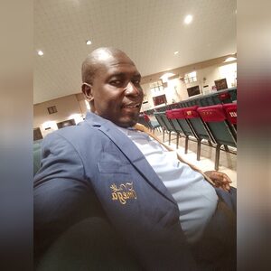 aobinaik, online dating profile photo