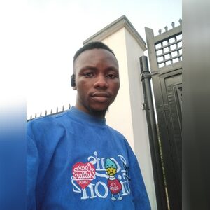 madeni7-, online dating profile photo