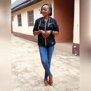 omoosas., online dating profile photo