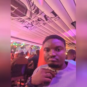 callmejohn, online dating profile photo