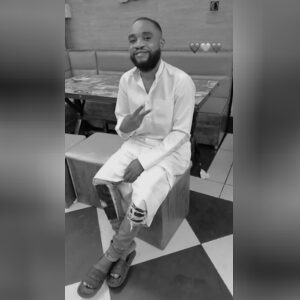 isaacugu, online dating profile photo
