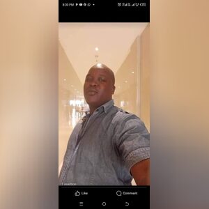 omoboyed, online dating profile photo