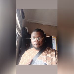 eazylove, online dating profile photo