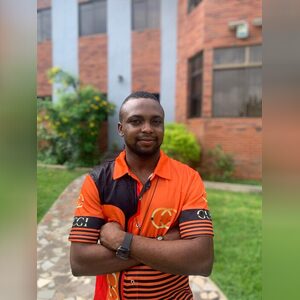 incomparab, online dating profile photo