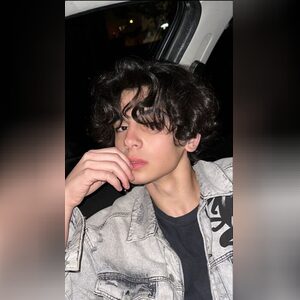 harryaly, online dating profile photo