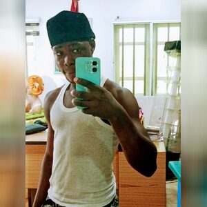 bdessy, online dating profile photo